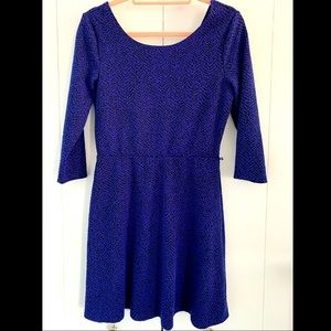 Blue and white 3/4 sleeve dress